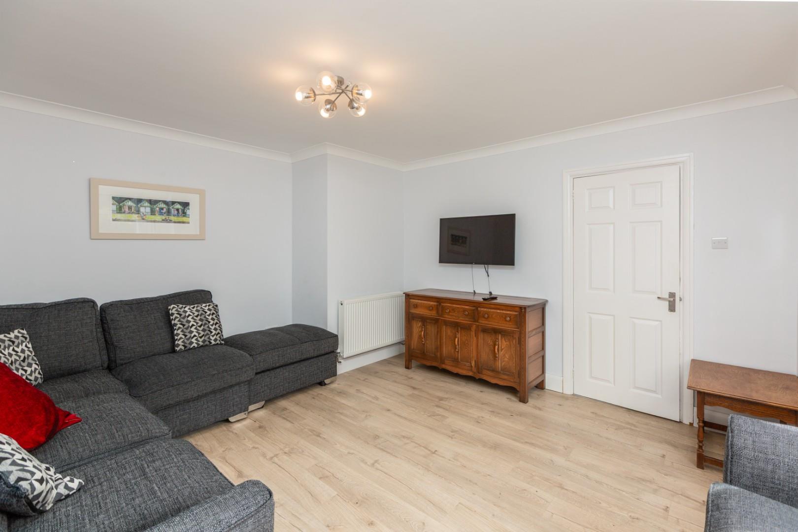 Overland Close, Mumbles, Swansea, SA3 4LR
